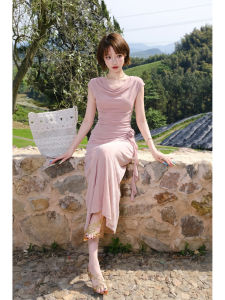 French Elegance Set Pink Flounced V-Neck Top & Tiered Skirt
