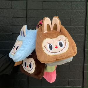 👉 ถุงหูรูด ใส่เงิน ลาย Monster Labubu มีทั้งหมด 6 สี งานสวย ขนนุ่มมาก ขนาด 20×19 cm