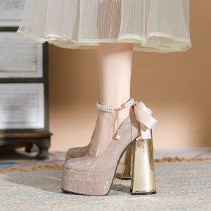 รองเท้าส้นสูงที่สวยงาม ผู้หญิง ส้นหนาแพลตฟอร์มกันน้ําคริสตัลสีเงินรองเท้าแต่งงานกับปมผีเสื้อแมรี่เจนส์รองเท้าเดียว