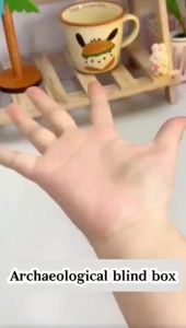 Labubu Sanrio Childrens archaeological digging toys glow-in-the-dark digging gemstone dinosaur fossil blind box knock plaster Birthday Gift