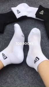 (HÀNG XUẤT MỸ) Tất vớ thể thao nam nữ cổ trung hiệu New.Era chạy bộ tennis đá banh chất cotton đanh mịn êm chân