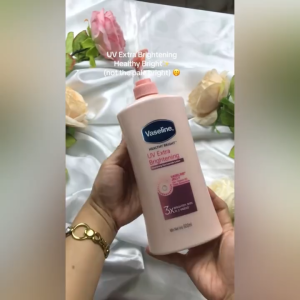 [BUNDLE OF 2] Vaseline Healthy Bright UV Extra Brightening Lotion 400ml - For Healthy Bright Skin