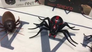 LIMITED - KINGKONG JUMBO ROBOT 32CM / GOLIRA MAINAN ANAK REMOTE CONTROL 2.4GHZ TEMBAK DAN SPRAY / RC ROBO KONTROL / ROBOT TRANSFORMERS OPTIMUS / WALKING BERJALAN ADA SUARA ROBOT DAN LAMPU LED DAN MUSIK TOY KID BOY GIRL PEREMPUAN