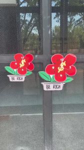 Rich Flower Red Wall Hanging Clock - Home Decor