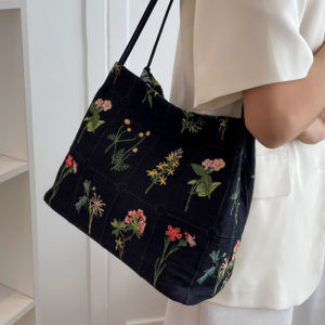 Fashionable Large Capacity Canvas Tote Bag Embroidered Print Womens Single Shoulder Crossbody Bucket Bag Spring Summer New Arrival