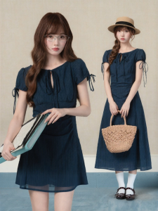 loveheynew |Đầm ngắn tay kẻ sọc dọc màu xanh navy