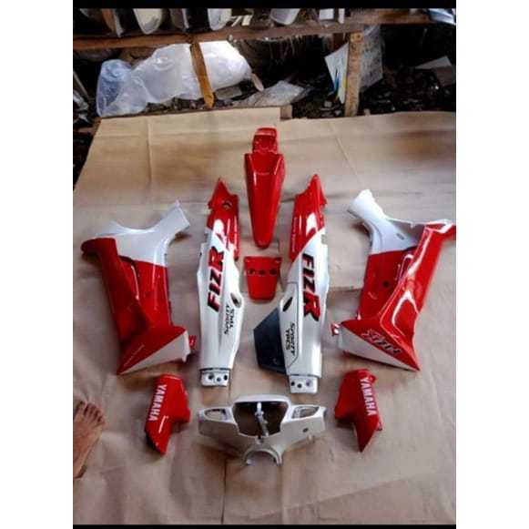 cover%20body%20fizR%20F1Zr%20full%20set%20Marlboro%20merah%20putih%20body%20kasar%20halus%20body%20yamaha%20-%20Image%205