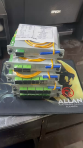 ALLAN Fiber Opitc 1*2 1*4 1*8 1*16 APC Splitter Cassette With Pigtail FTTH Splitter With Cable