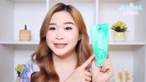 SR12 Coconut Fresh Shampo Anti Ketombe Atasi Rambut Rontok