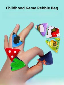 Mini Triangle Sandbag Tossing Toy Traditional Childrens Game Nostalgic for 70s And 80s Handheld Rock Grabbing And Throwing