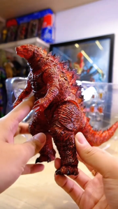 Godzilla 2: King of the Monsters Red Lotus Godzilla Burning Godzilla 22cm soft glue toy Monster model Boy Birthday present