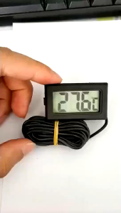 เทอร์โมมิเตอร์ตู้ปลา เครื่องวัดอุณหภูมิ เทอร์โมมิเตอร์ดิจิตอล วัดความชื้น แม่นยำสูง สําหรับเลี้ยงสัตว์ สวนขวด ตู้ปลา