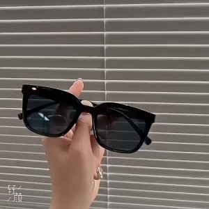 PL-H030 Kacamata Hitam Wanita Kotak Kacamata Wanita Fashion Kacamata Sunglasses Anti UV Import