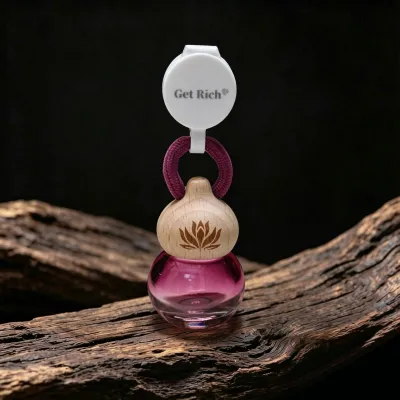 Car Scented Pendant Wooden Artistic Hanging Fragrance Bottle