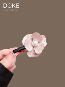 Elegant Pearl Flower Hair Clip for Women Side Bangs Duckbill Clip Stylish Hair Accessories Gentle And 2025 New Arrival