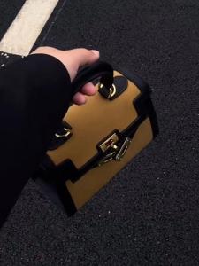 Autumn Winter Womens Handbag 2024 New High-End Texture Color Block Lock Buckle Single Shoulder Crossbody Bag Commuting Bag