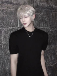 Black Slim Fit Cotton T-Shirt round Neck Short Sleeve Quick Dry Summer American Fitness Style for Teen Boys Standard Edition