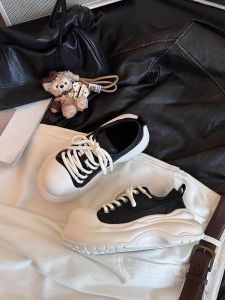 Womens Thick Bottom Platform Bread Shoes Casual Increase Height Retro Ugly Big Head Board Shoes Cross Lacing Leisure Shoes