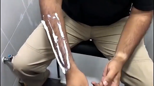 ครีมกำจัดขนผู้ชาย VIVX กำจัดขนไม่เจ็บปวดสูตรอ่อนโยน ไม่ทำร้ายผิว ยับยั้งขนขึ้นใหม่ ไม่มีร่องรอยคืนผิวเนียนอ่อนเยาว์ให้คุณ กำจัดขนขา จุดซ่อนเร้น กำจัดขนหนวดเครา รักแร้ แขน ขา หน้าอก