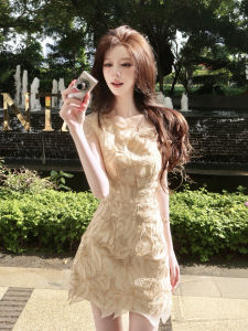 QFN | French Floral Style Sleeveless Short Slimming Dress Champagne