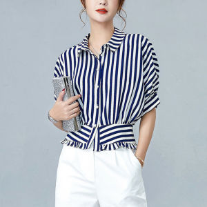 INS Summer New Chiffon Striped Shirt Womens Short-sleeved Korean Style Design Sense Short Top Fashion Temperament Thin TopsChic Top