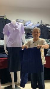 กระโปรงนักเรียนหญิง จีบรอบ สีกรม กระโปรงนักเรียนประถม จีบรอบ กระโปรงนักเรียนหญิงมัธยม จีบรอบ สีกรม ตราทรงศิริ