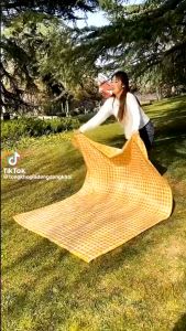 Thảm dã ngoại picnic 2m x 2m thích hợp đi du lịch đi phượt chụp ảnh bạt trải cắm trại gấp gọn