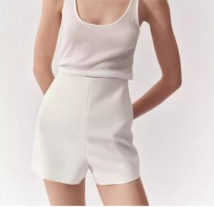 กางเกงขาสั้นทรงตรงเอวสูงสีขาวแฟชั่นฤดูใบไม้ผลิและฤดูร้อนใหม่ กางเกงขายาวทรงตรงทรงตรง TRAF ทรงเข้ารูป