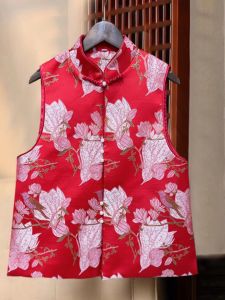 เสื้อเชิ้ตจีนสีแดง ชุดกี่เพ้าสไตล์จีน แขนกุด ผ้าไนลอน ฤดูใบไม้ร่วง/ฤดูหนาว 2025 เสื้อเชิ้ตคอวีแขนกุด