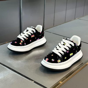 Mens Breathable Mesh Sneakers Thick Sole Canvas Shoes Sporty Casual round Toe Rubber Outsole Summer New Arrival 2025