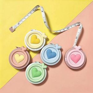 1pc Compact Retractable Pastel Heart-Shaped Mini Tape Measure - for Body Measurements Clothing
