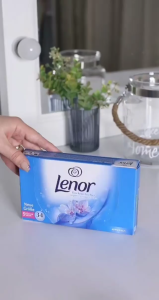 Giấy thơm sấy quần áo Lenor (hộp 34 tờ) đa năng cho nhiều mục đích sử dụng