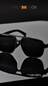 Grey Jack Kacamata Hitam Sunglasses Polarized Anti Silau UV400 Model Aviator TR90 Fashion Laki-laki dan Wanita 1055