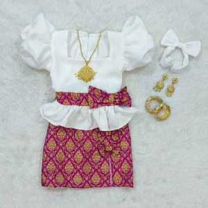 ชุดไทยเด็กหญิงประยุกต์ แบบกระโปรงสั้น สุดน่ารักสวยเก๋ร๋