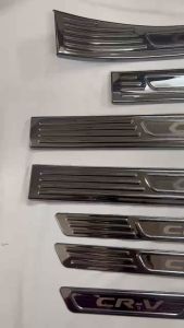 Ốp bậc cửa Nẹp bước chân trong ngoài xe Honda CRV đời cuối 2023-2024 Mẫu Titan phay xước cao cấp