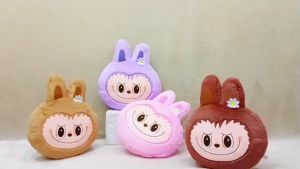Bantal Tidur Karakter Boneka Labubu Macaron Kartun Anak Plush Toy Bahan Halus Hadiah Ulang Tahun