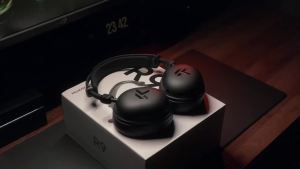 MCHOSE | MCHOSE R9 Wireless Gaming Headset Four-Mode Connection Lightweight Ergonomic Over-Ear Headphones 53mm THX 15ms 150H PC Esports