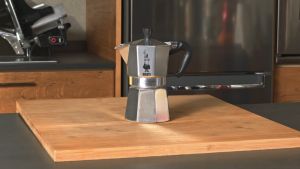 Ấm Pha Cà Phê Bialetti Moka Espresso Coffee 4 Cups Bình Pha Cà Phê Bột Tại Nhà Coffee Pot Dùng Cho Mọi Loại Bếp Nhập Khẩu Italy Dung Tích 160ml Bảo Hành 12 Tháng Nhập Ý