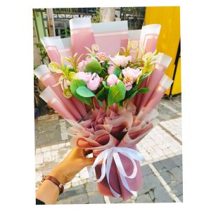 bucket bunga artificial kado ultah wisuda anniversary wedding free kartu ucapan