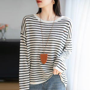 BAIWEISILI | Sun Protection Concealing Belly Flattering Knit T-shirt
