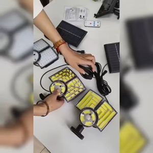Lampu Solar Tenaga Surya Lampu Jalan Dan Depan Rumah 112LED | Lampu Solar Panel Bisa Di Lipat | Lampu Outdoor Solarcell Tenaga Matahari | Lampu Sorot LED Tahan Air Sensor Gerak Kendali Jarak Jauh dengan Remote Control