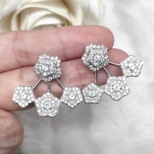 ต่างหูใส่หน้าหลัง ประดับคริสตัลแท้ ลายดอกไม้ โค้งรับติ่งหู แยกใส่ได้2สไตล์ ต่างหู เครื่องประดับ ER1708 ValueJewelry