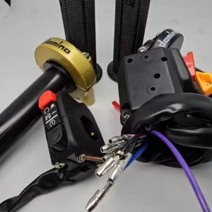 Combo 2 cùm Công tắc FZ Passing trái và phải + cùm tăng tốc 2 dây ga Đen và Vàng....Siêu HotSản Phẩm Chất Lượng Gian Hàng Uy Tín Giá Cả Cực Tốt Mua Ngay.