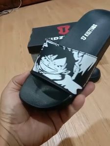 Sandal Anak Laki Laki Karet Slipper Slide Selop Slipon Jepit Karakter Warna Hitam Usia 6-10 Tahun-KIDZTUBS 1441102324