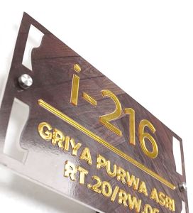 Hiasan Dinding Nomor Rumah Akrilik & Background Wooden Texture
