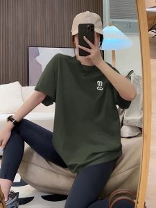 เสื้อยืดแขนสั้นผ้าฝ้ายแท้สีพีชสำหรับผู้หญิง ทรงหลวม คอกลม แขนสั้น แฟชั่นฤดูร้อน เสื้อตัวบนสไตล์ฮ่องกง เสื้อผ้าทำงานสไตล์เกาหลี