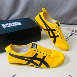 Sepatu Flat dan Slip-On Terbaik: Sepatu Santai Wanita Premium