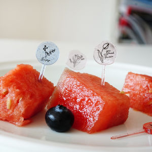 Artistic Style Flower Fruit Fork Bento Snack Decoration Sign 4cm Long Resin Material Kitchen Dining Tableware from China