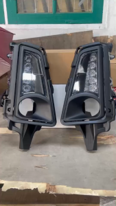 ฝาครอบไฟสปอร์ตไลท์ แอลอีดี รถตู้ คอมมูเตอร์ COMMUTER ปี 2020 จำหน่ายเป็นคู่