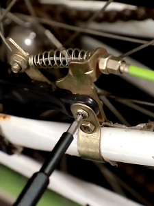 ชุดไขควงมืออาชีพ 24in1 เครื่องมือซ่อมมือถือ ซ่อมโทรศัพท์ ซ่อมนาฬิกา ไขควงอเนกประสงค์